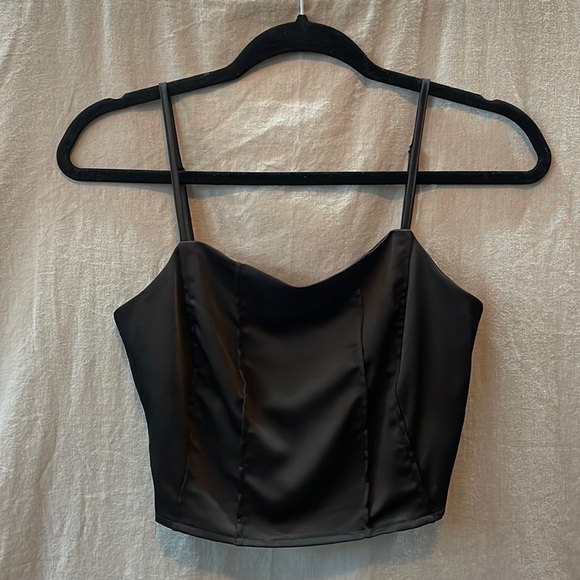 BP Cropped Black Top - Picture 1 of 3